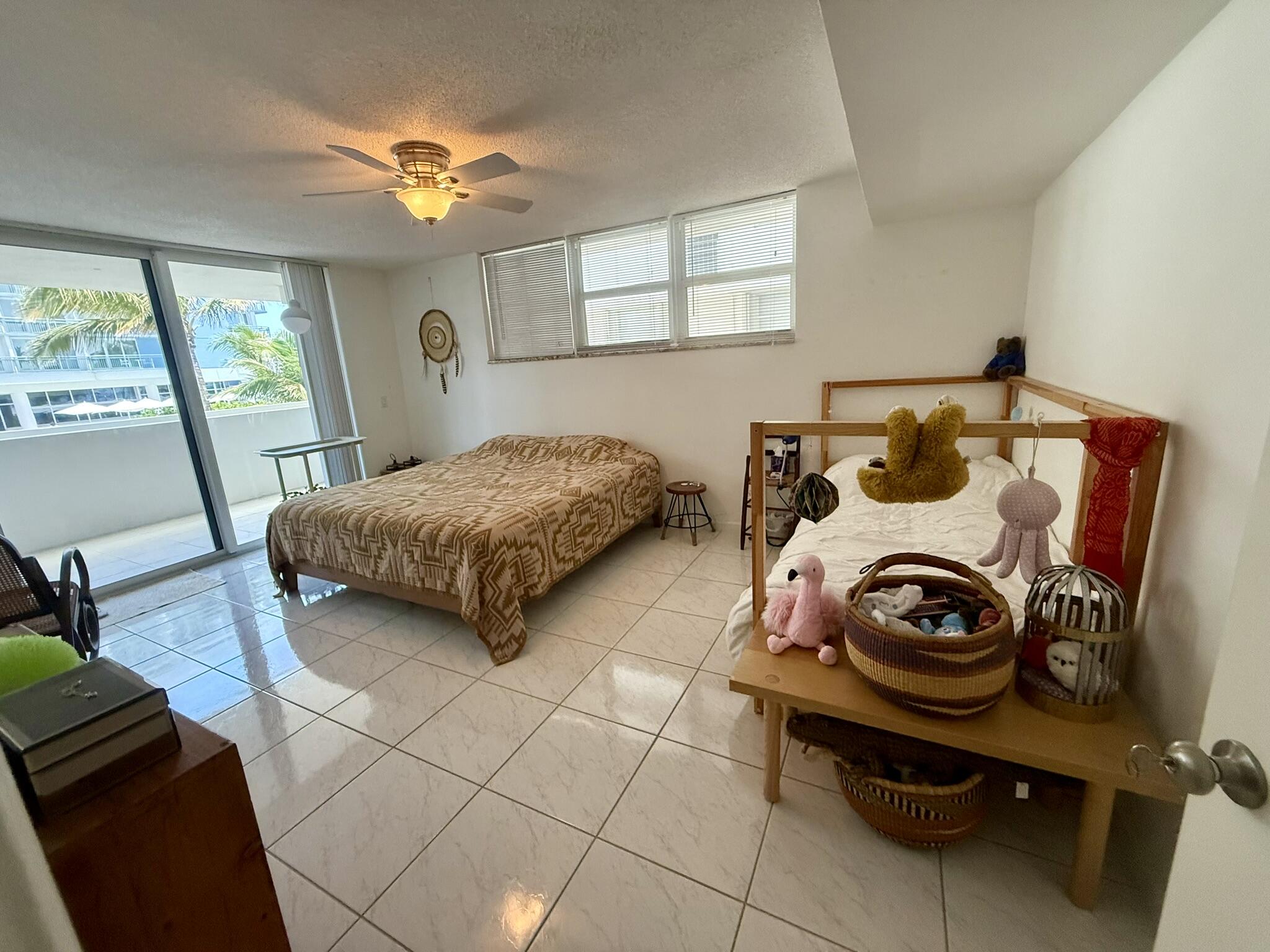 VILLA TOWERS CONDO - Residential Lease