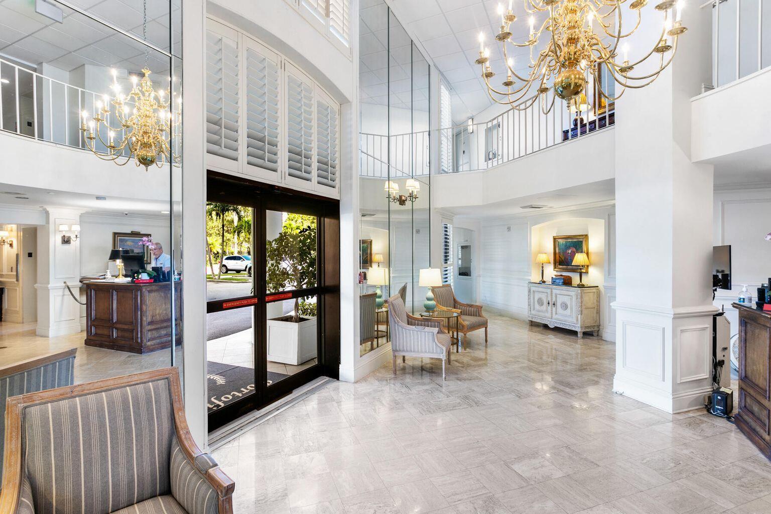 3800 Washington Road 806