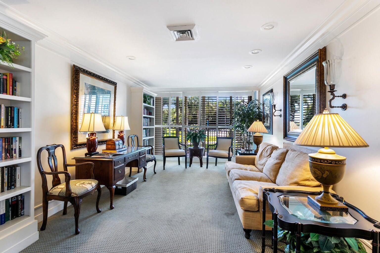 3800 Washington Road 806