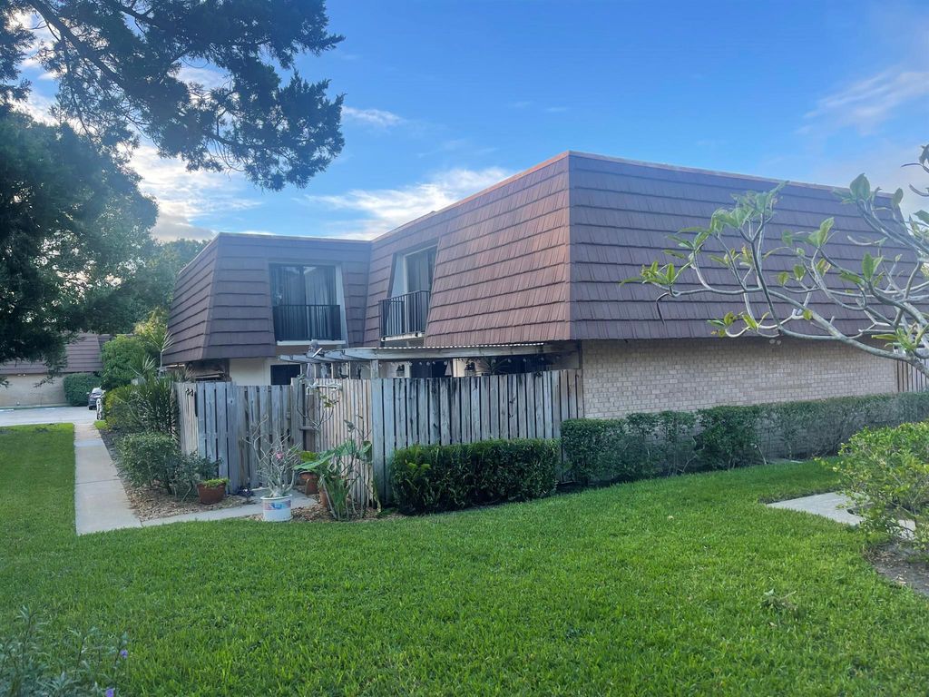 Photo of 2210 22nd Lane, Palm Beach Gardens, FL 33418 (MLS # R10937830)