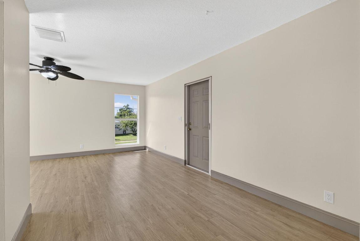 REGENCY MANOR COND DECL FILED 4-11-79 - Residential