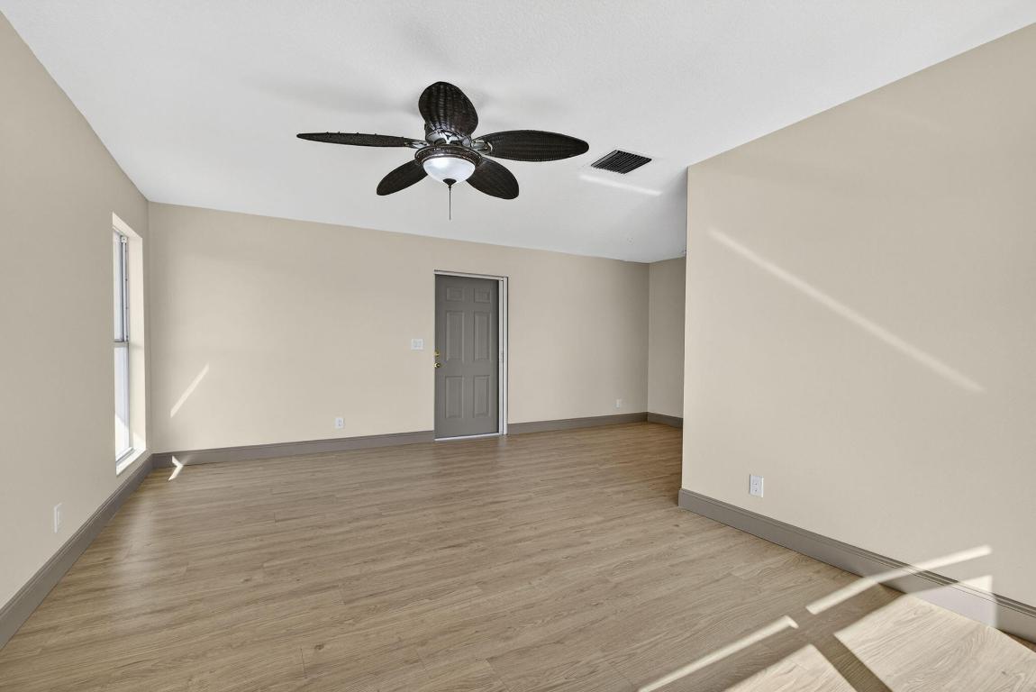 REGENCY MANOR COND DECL FILED 4-11-79 - Residential