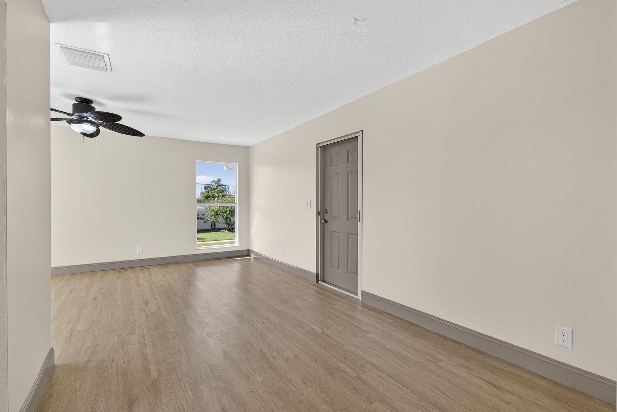 REGENCY MANOR COND DECL F - Residential