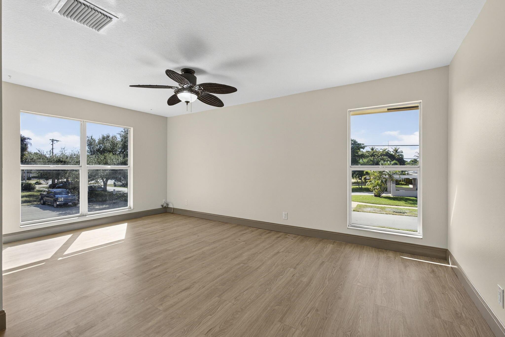 REGENCY MANOR COND DECL F - Residential