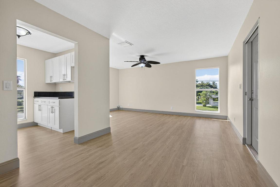 REGENCY MANOR COND DECL FILED 4-11-79 - Residential