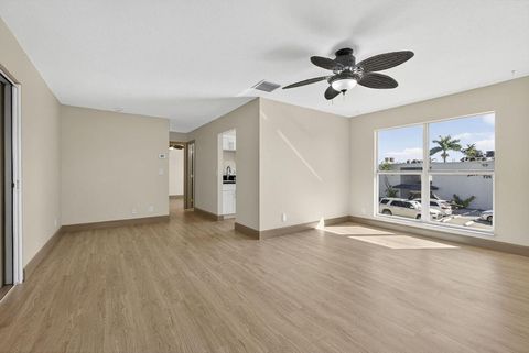 Photo of 727 Hummingbird Way #6, North Palm Beach, FL 33408 (MLS # R11142848)