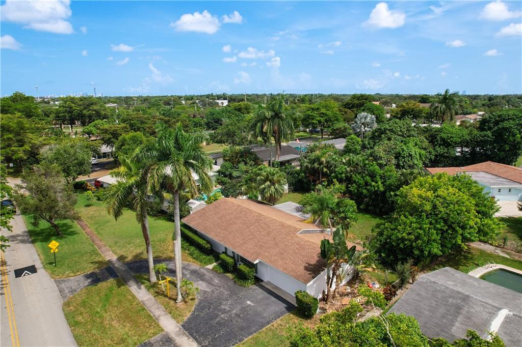 MIRROR LAKE ESTATES - Residential