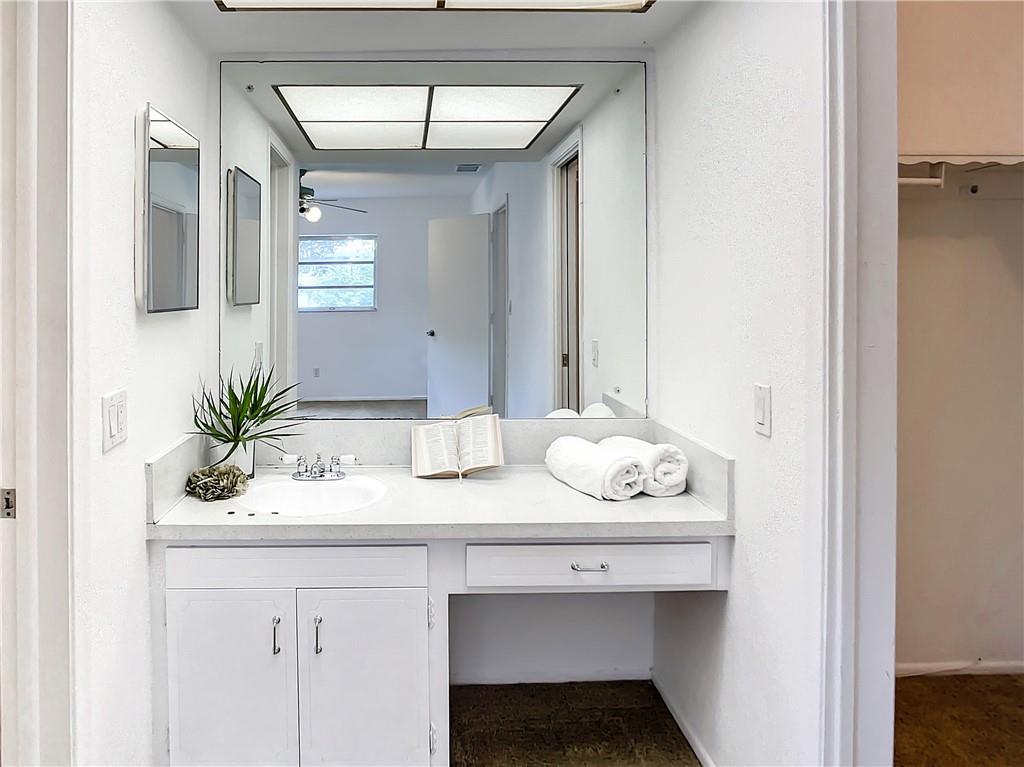 MIRROR LAKE ESTATES - Residential