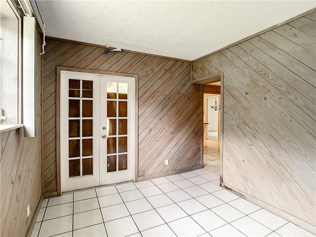 MIRROR LAKE ESTATES - Residential