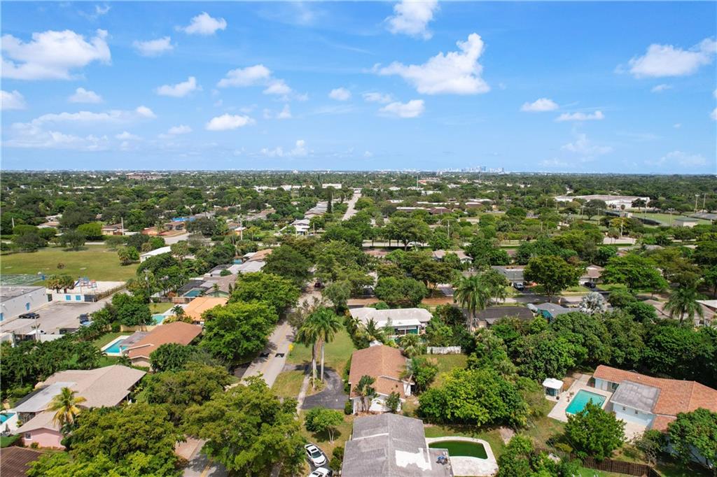 MIRROR LAKE ESTATES - Residential