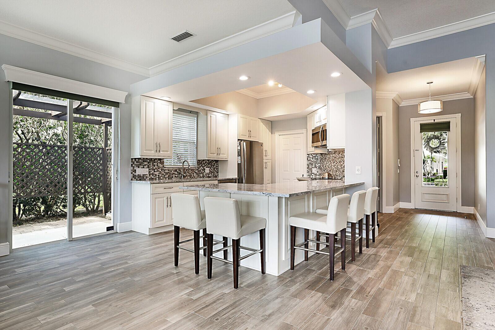 ISLES AT PALM BEACH GARDE - Residential