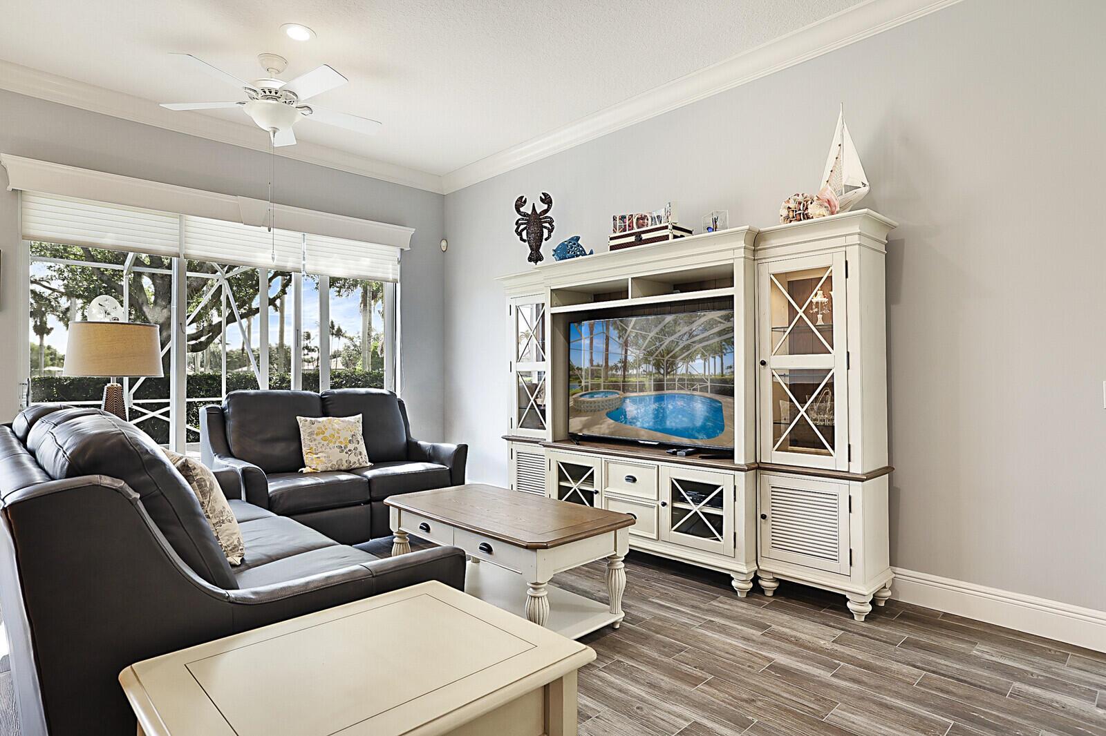 ISLES AT PALM BEACH GARDE - Residential