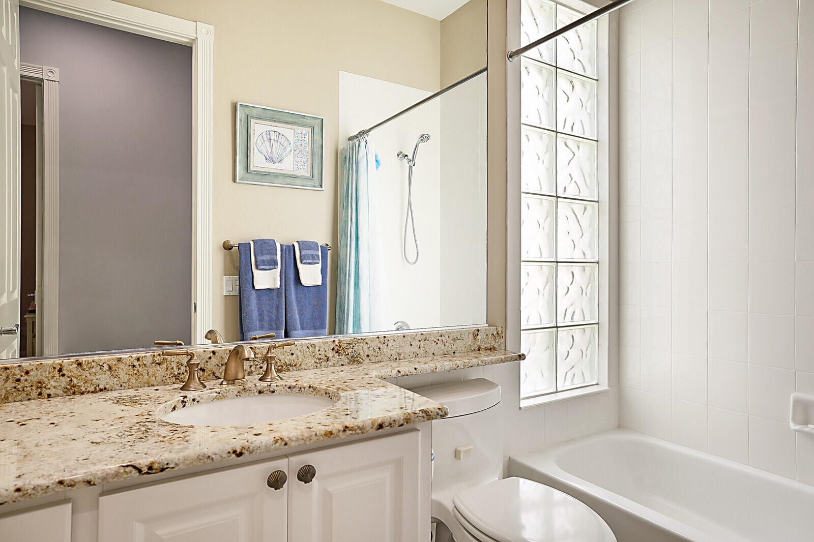 ISLES AT PALM BEACH GARDE - Residential