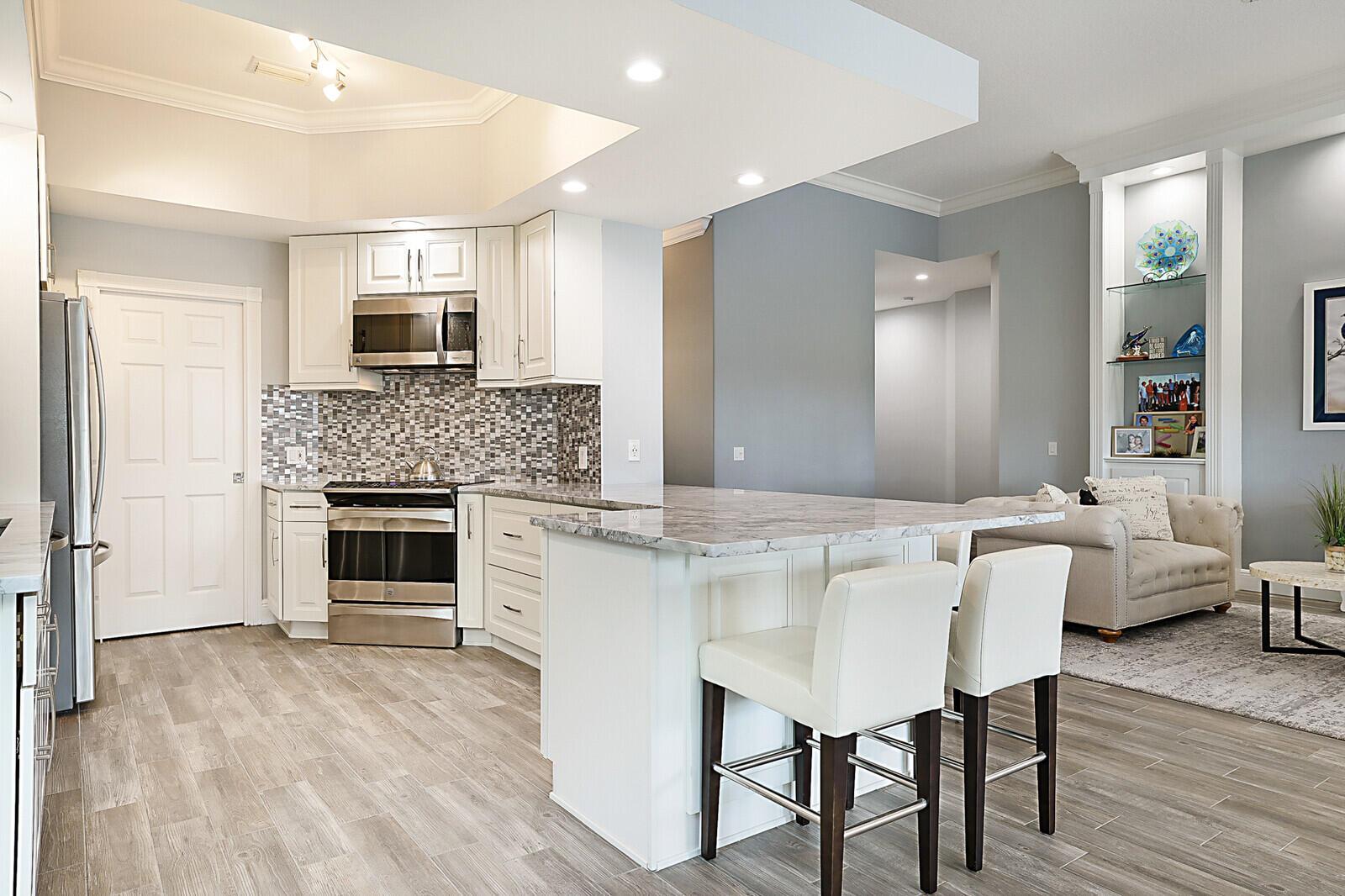 ISLES AT PALM BEACH GARDE - Residential