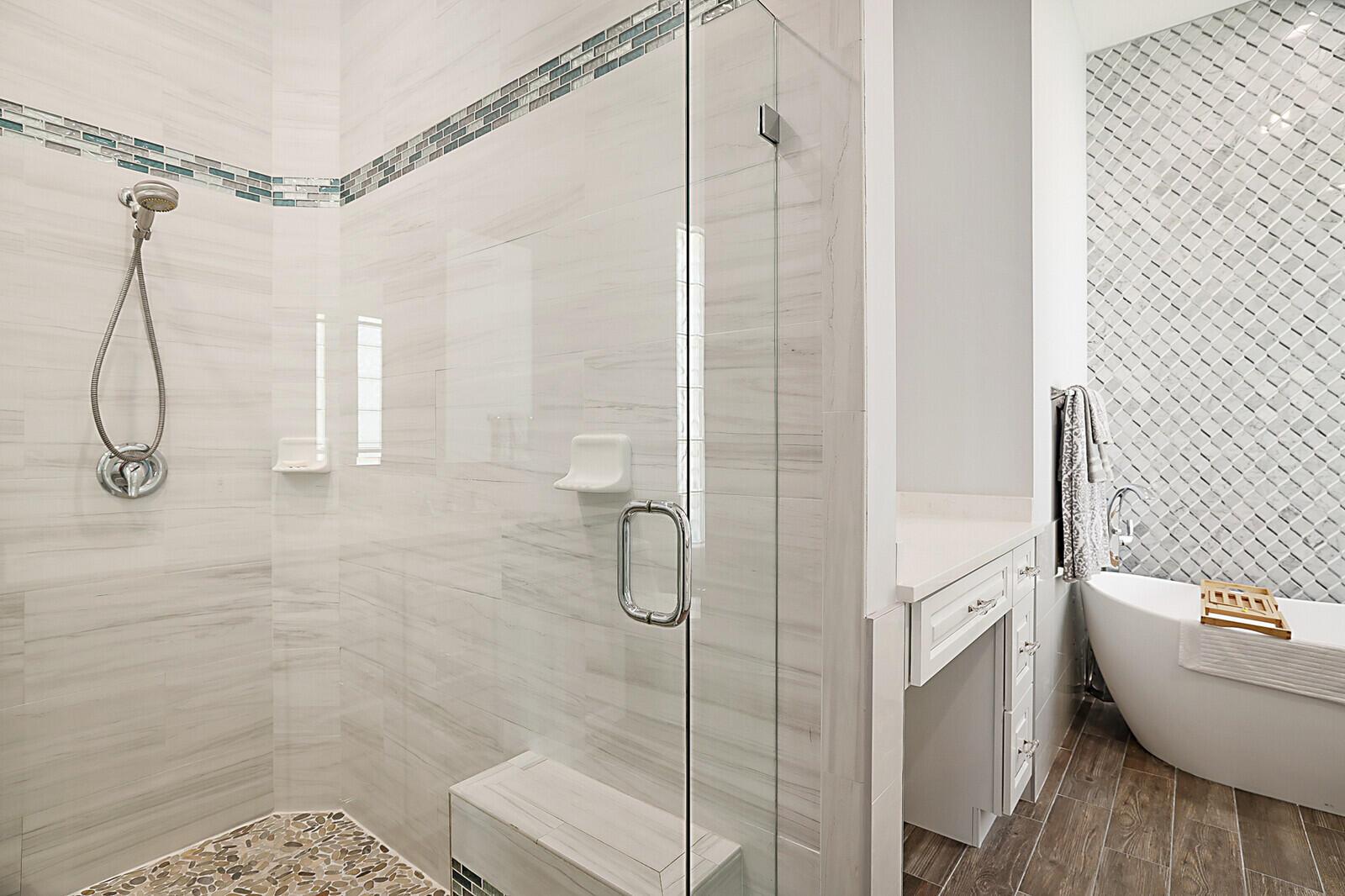 ISLES AT PALM BEACH GARDE - Residential