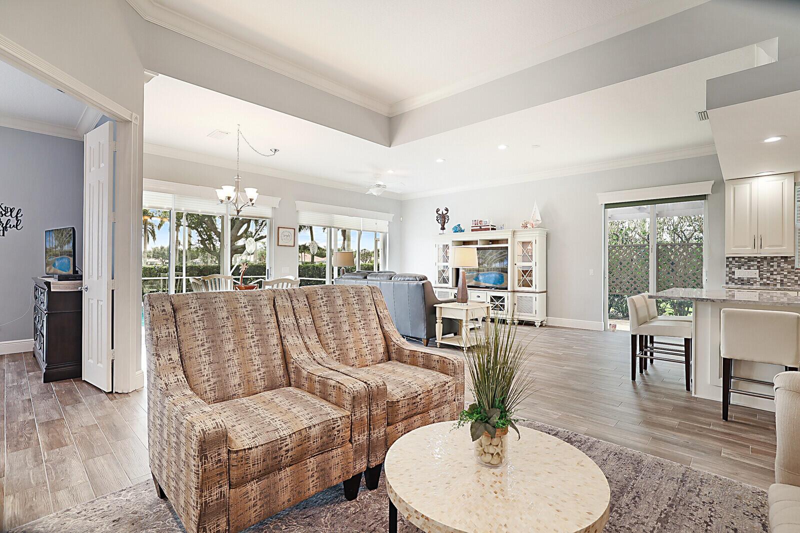 ISLES AT PALM BEACH GARDE - Residential