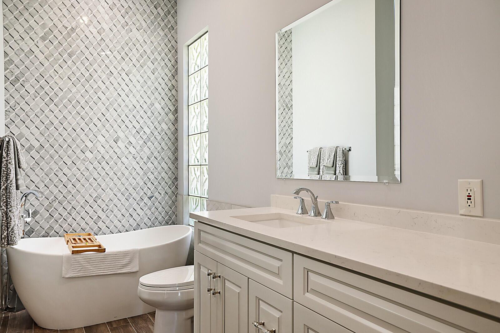 ISLES AT PALM BEACH GARDE - Residential