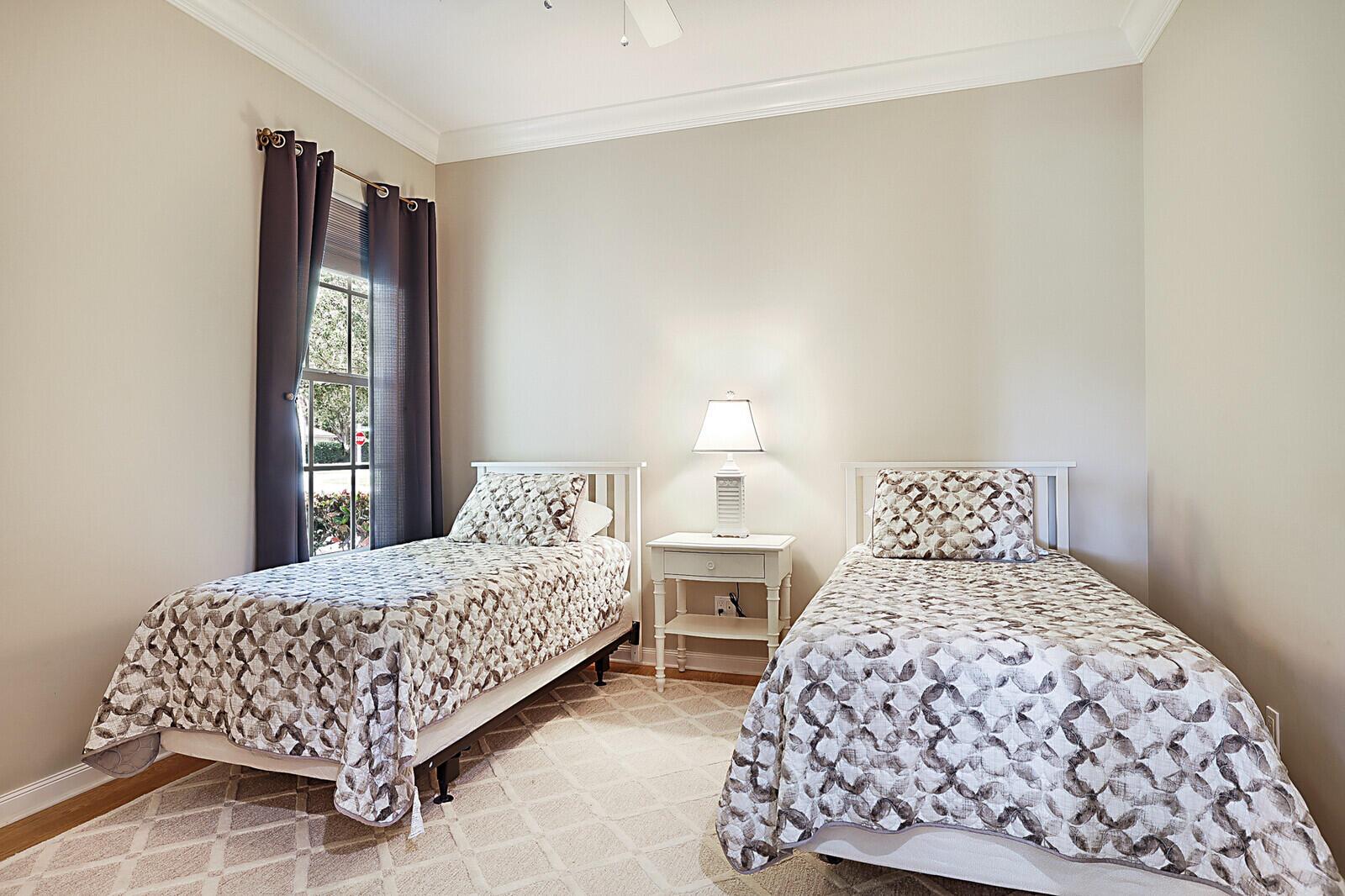 ISLES AT PALM BEACH GARDE - Residential