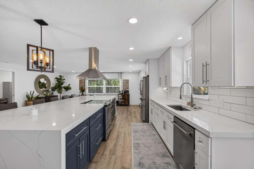 Photo of 17968 Bridle Court, Jupiter, FL 33478 (MLS # B26042581)