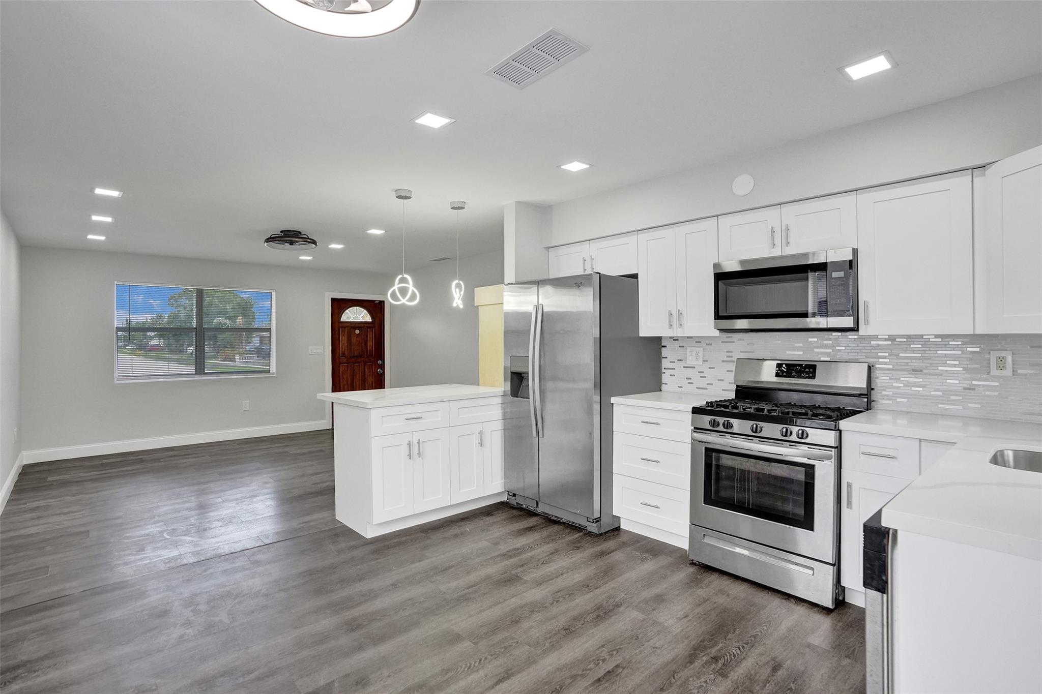 2501 NW 87th ave