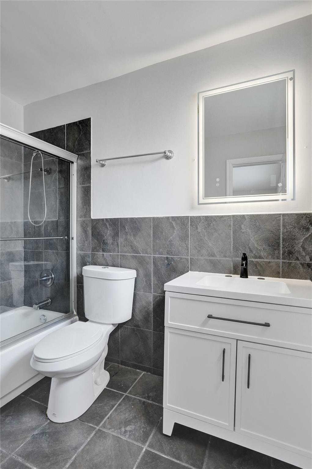 Sunrise Golf Village Sec - Residential