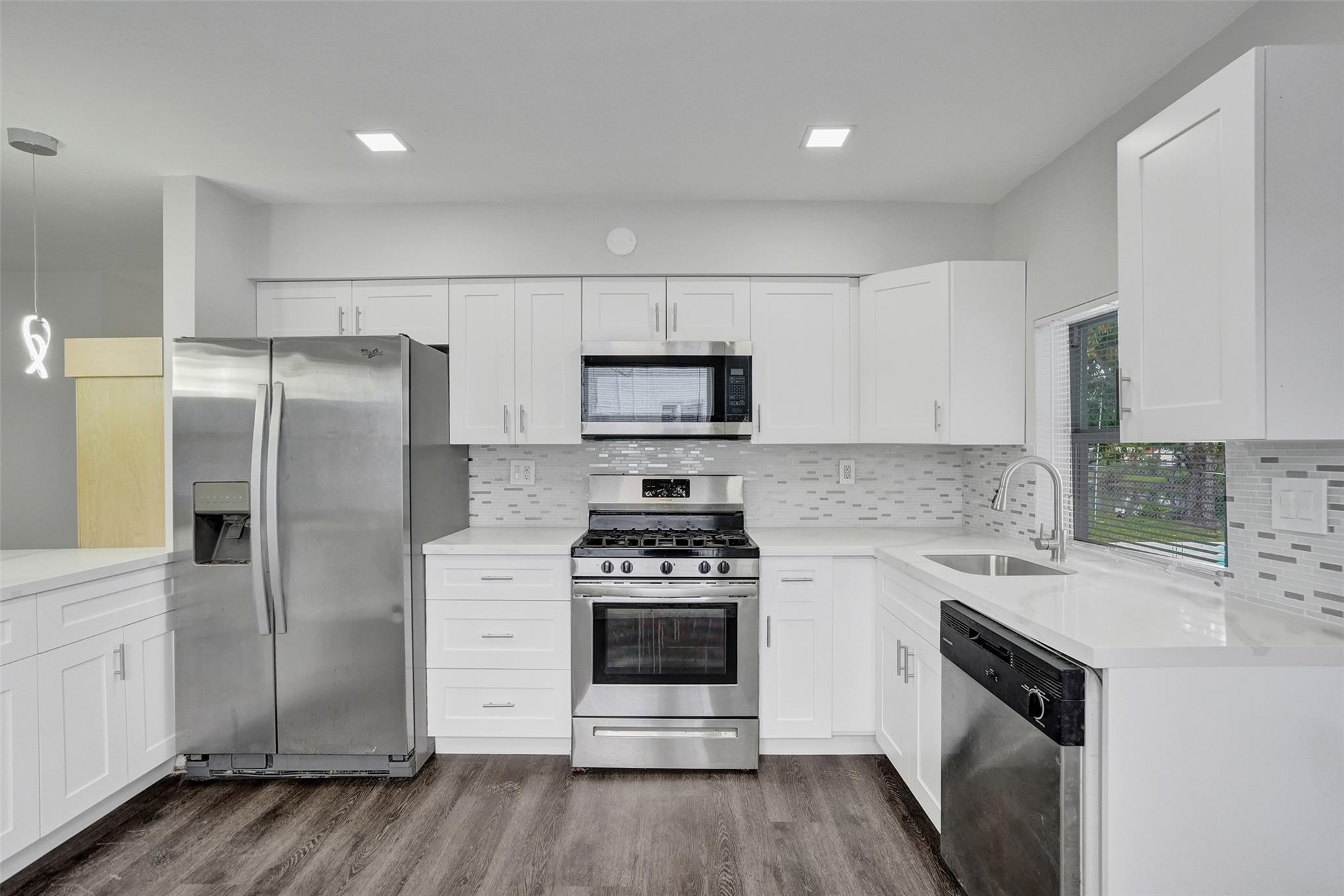 Sunrise Golf Village Sec - Residential