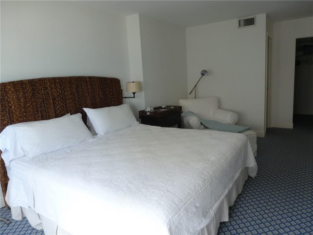 POMPANO BEACH CLUB - Residential
