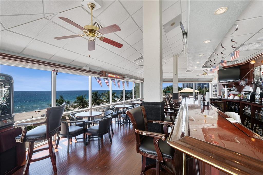 POMPANO BEACH CLUB - Residential