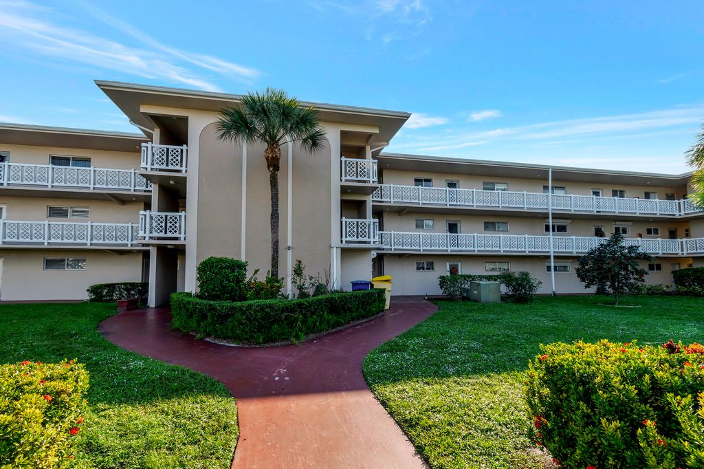 Photo of 2682 S Garden Drive #311, Lake Worth, FL 33461 (MLS # R11033942)