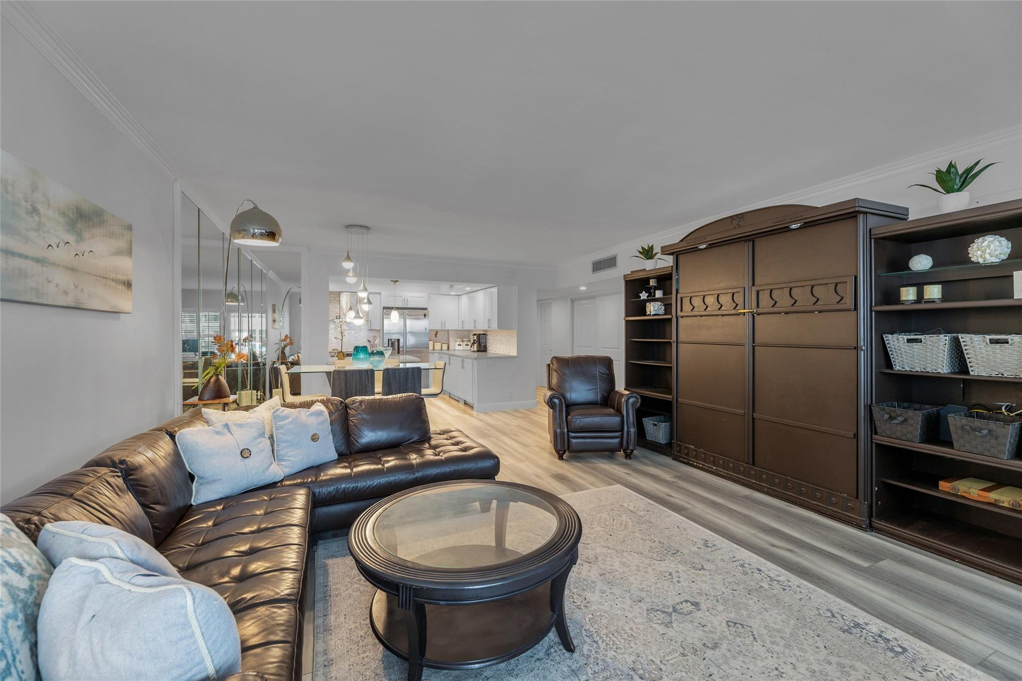 Regency Tower South - Residential