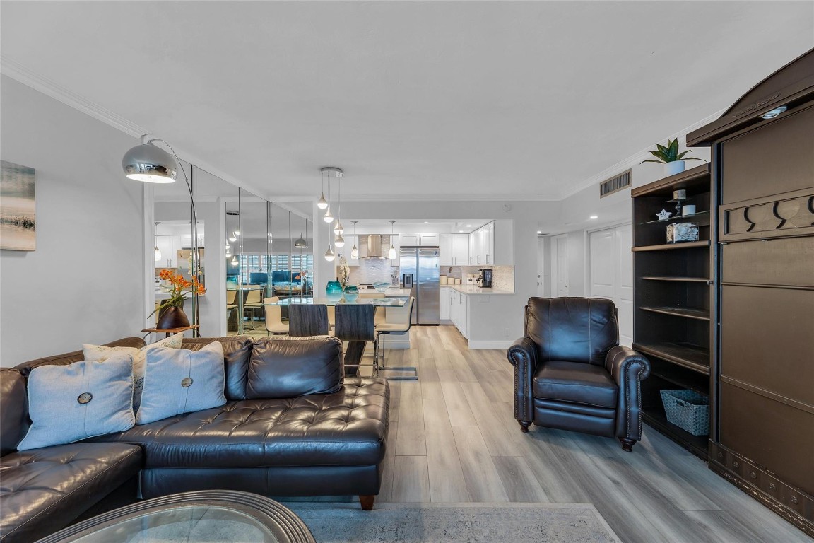 Regency Tower South - Residential