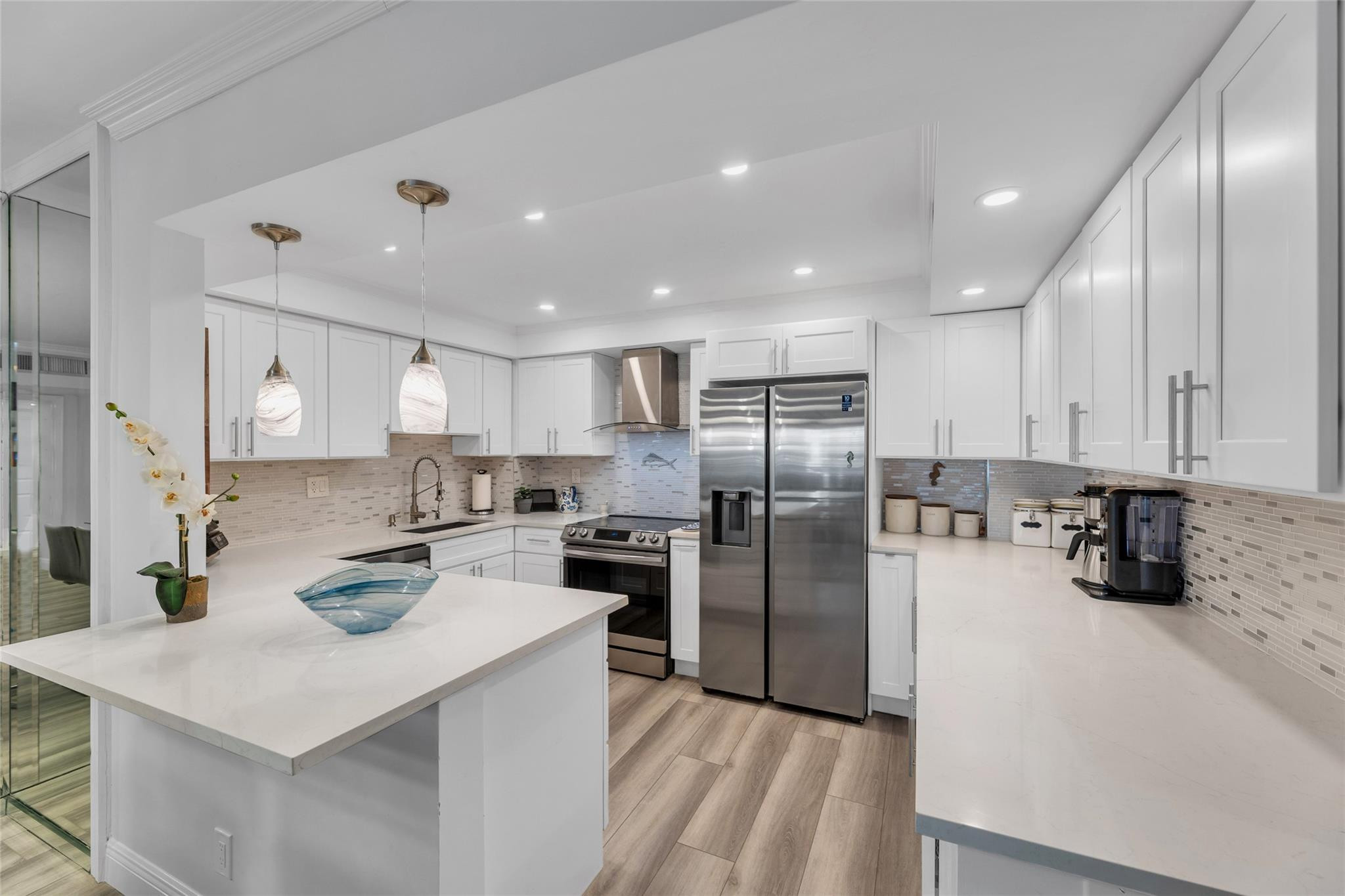 Regency Tower South - Residential