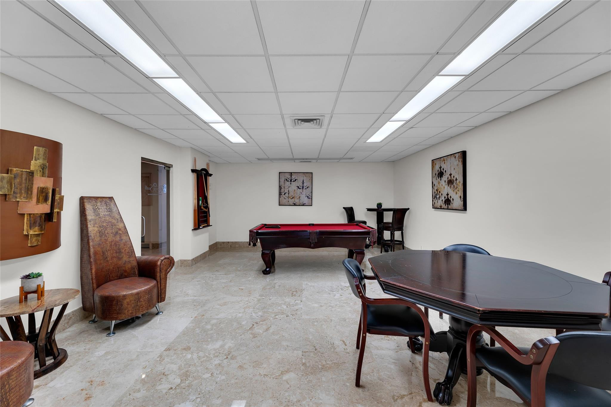Regency Tower South - Residential