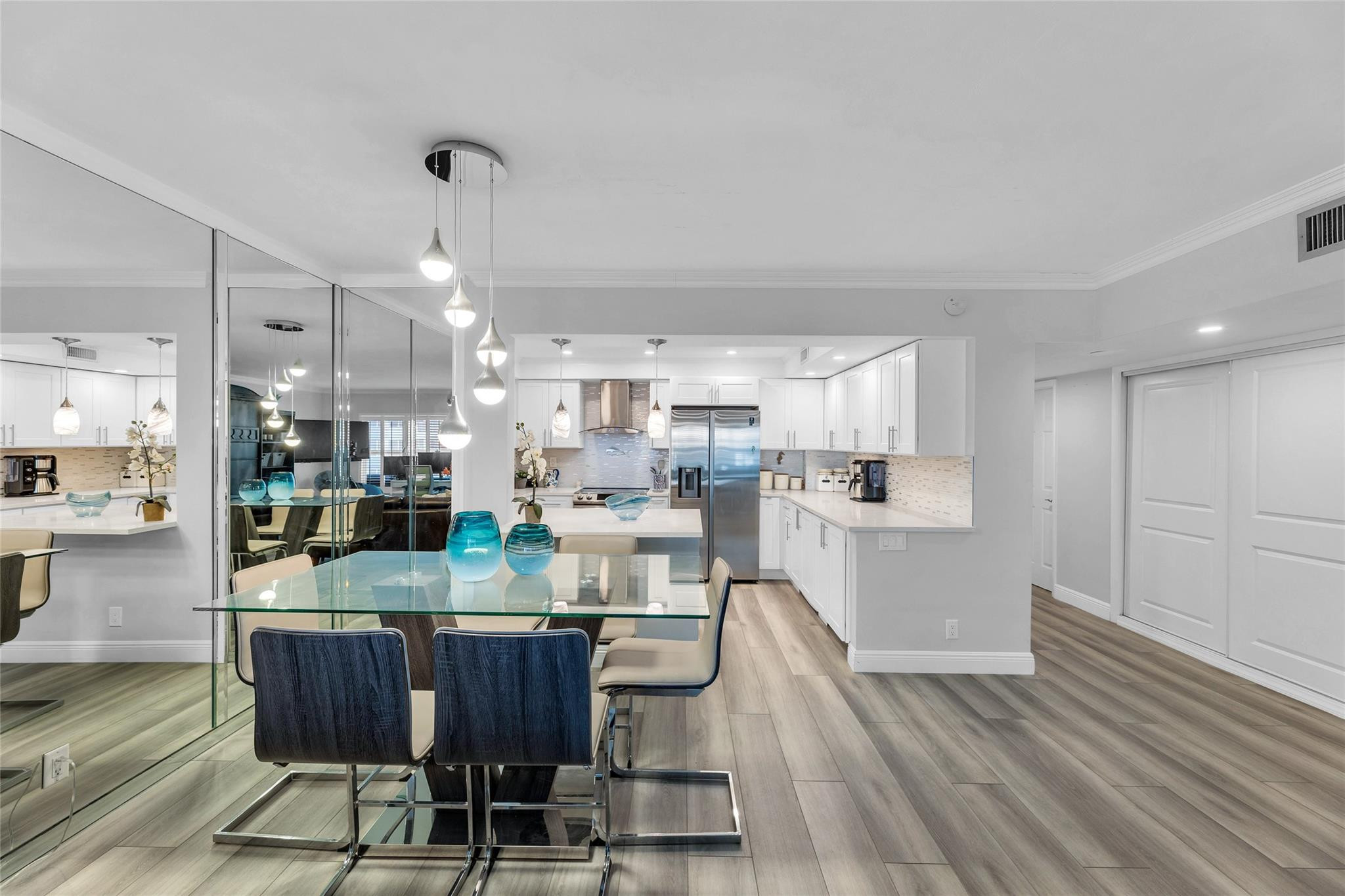 Regency Tower South - Residential