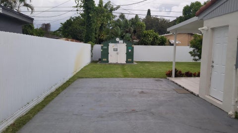 Tiny photo for 6325 Grant Court, Hollywood, FL 33024 (MLS # B26052824)