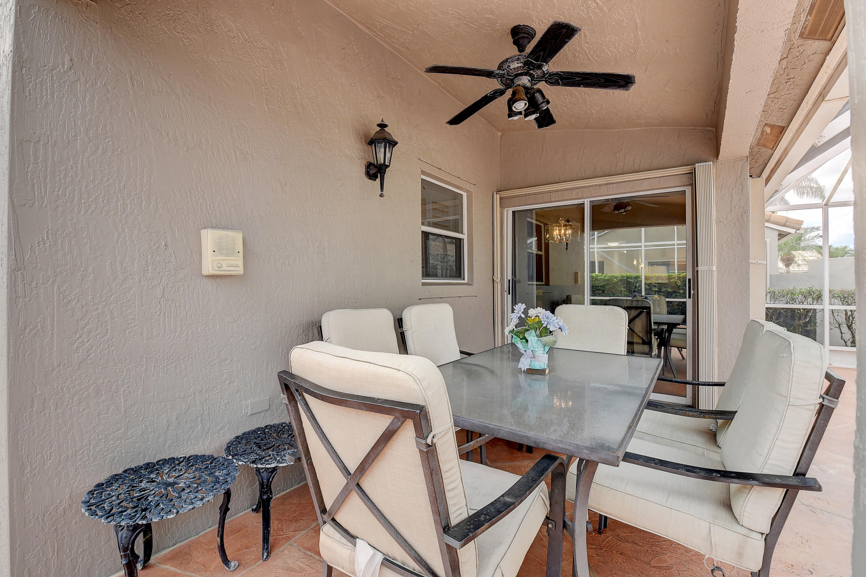 JONES PAR D-3 - Residential Lease