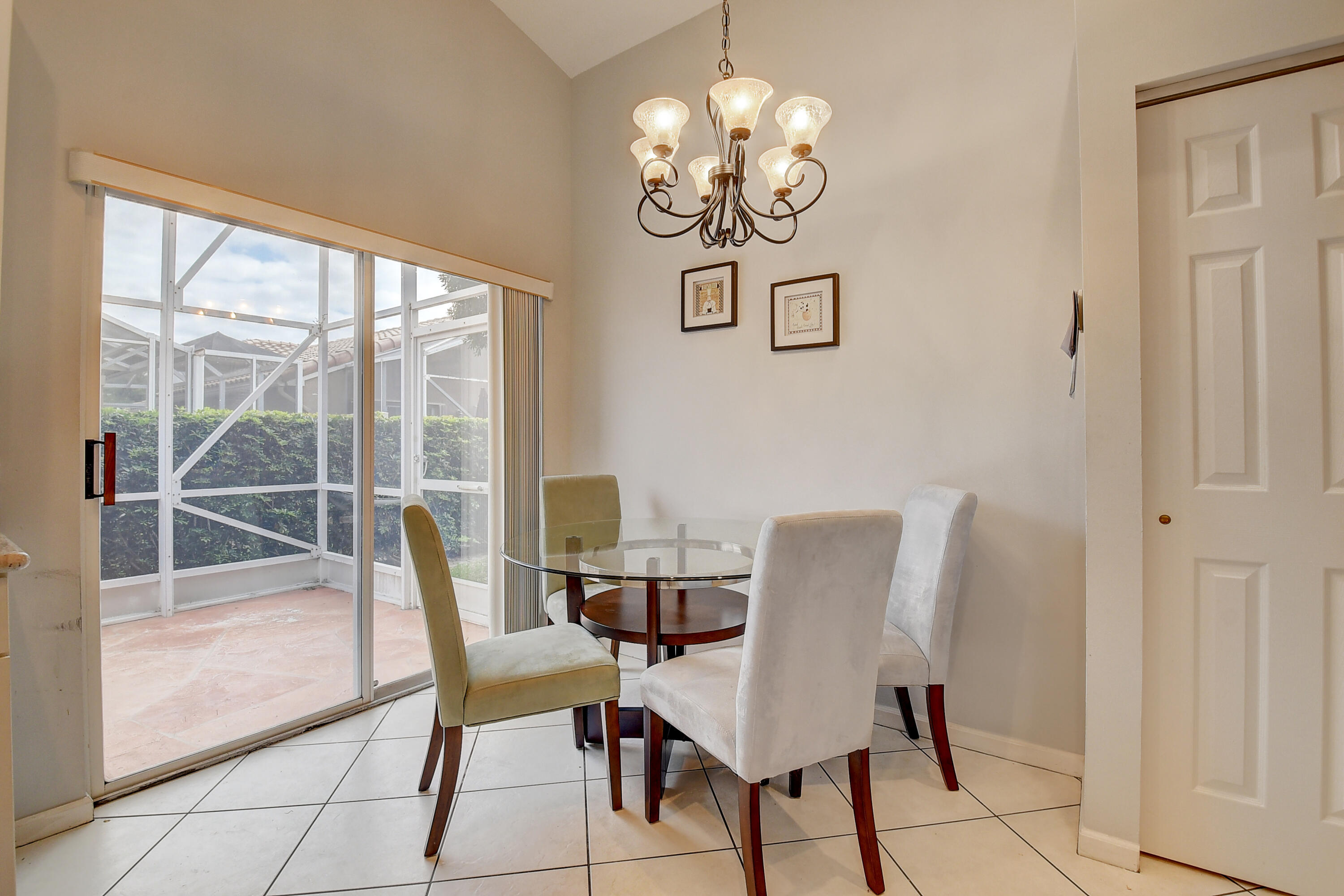 JONES PAR D-3 - Residential Lease