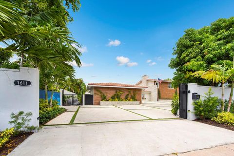 1611 Seabreeze Blvd Fort Lauderdale FL 33316