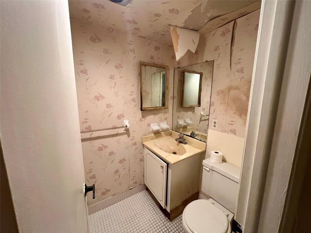 Photo of 555 SE 8th Street #152, Deerfield Beach, FL 33441 (MLS # F10517455)