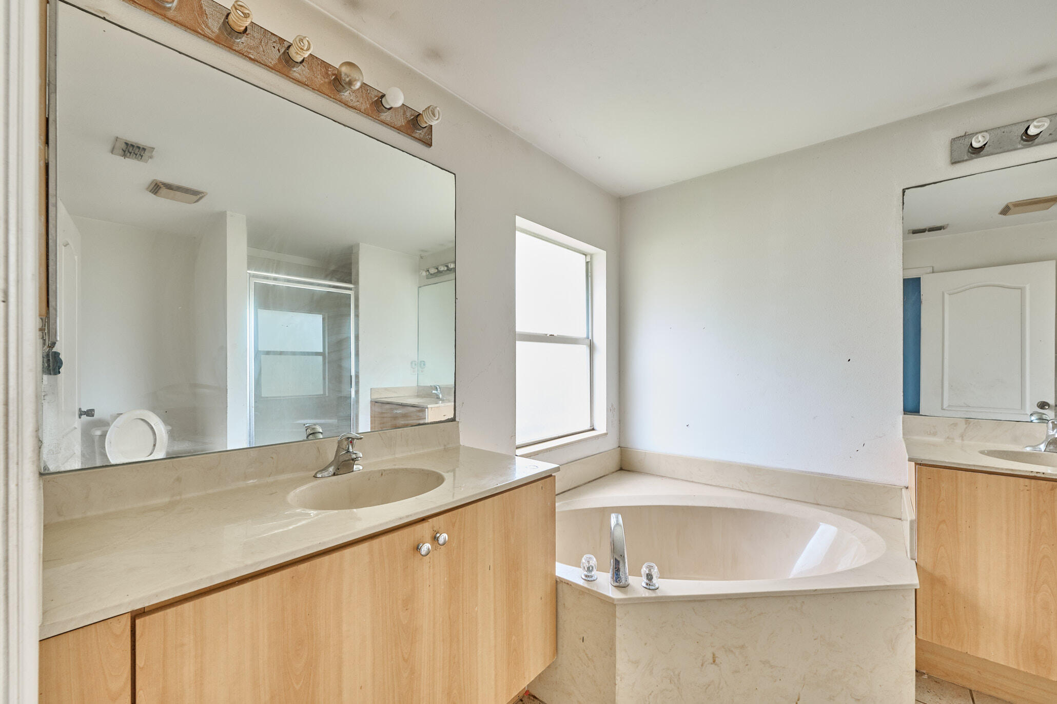 SEMINOLE PALMS - Residential