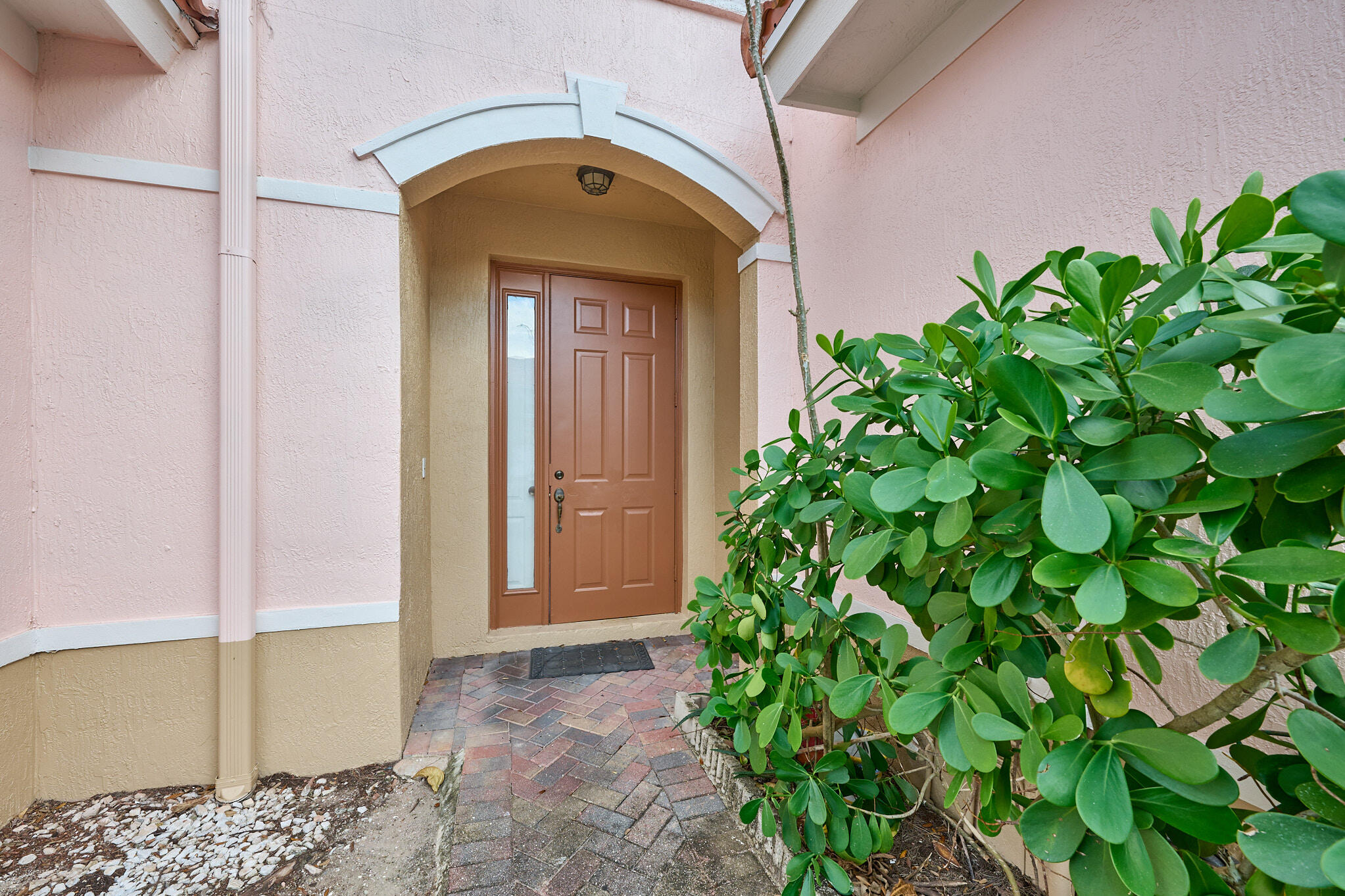 1006 Seminole Palms Drive