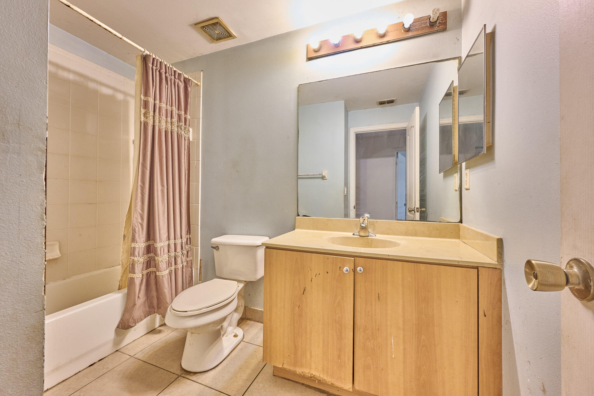 SEMINOLE PALMS - Residential