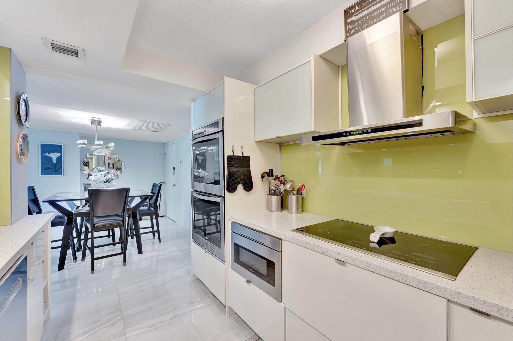 1900 S Ocean Boulevard 8g