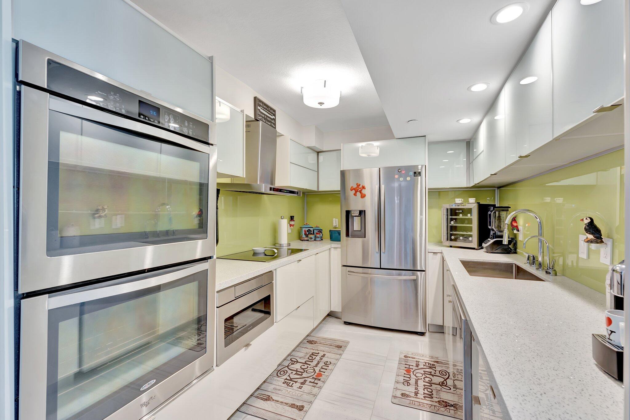 1900 S Ocean Boulevard 8g