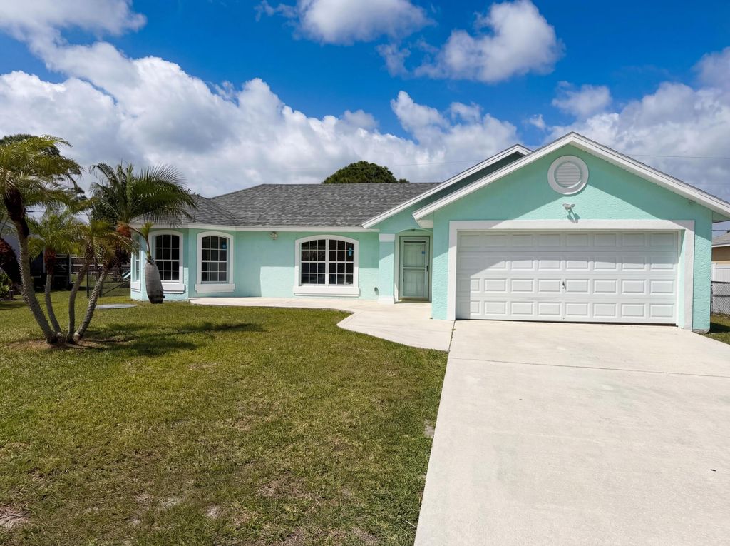Photo of 2332 SE Berkshire Boulevard, Port Saint Lucie, FL 34952 (MLS # B26009918)