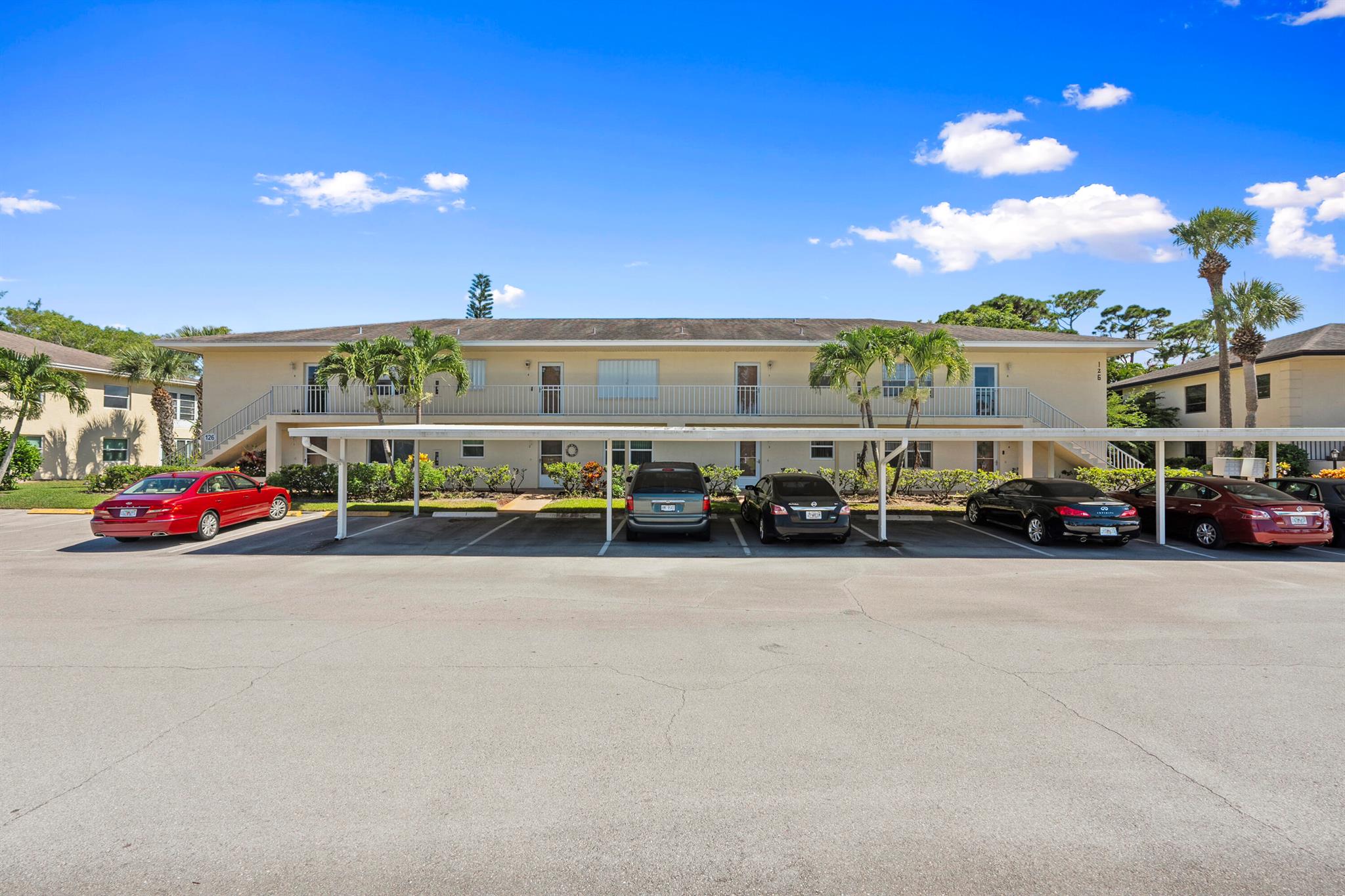 Stuart, Florida 34996, United States, 2 Bedrooms Bedrooms, ,2 BathroomsBathrooms,Residential,Pending,209574