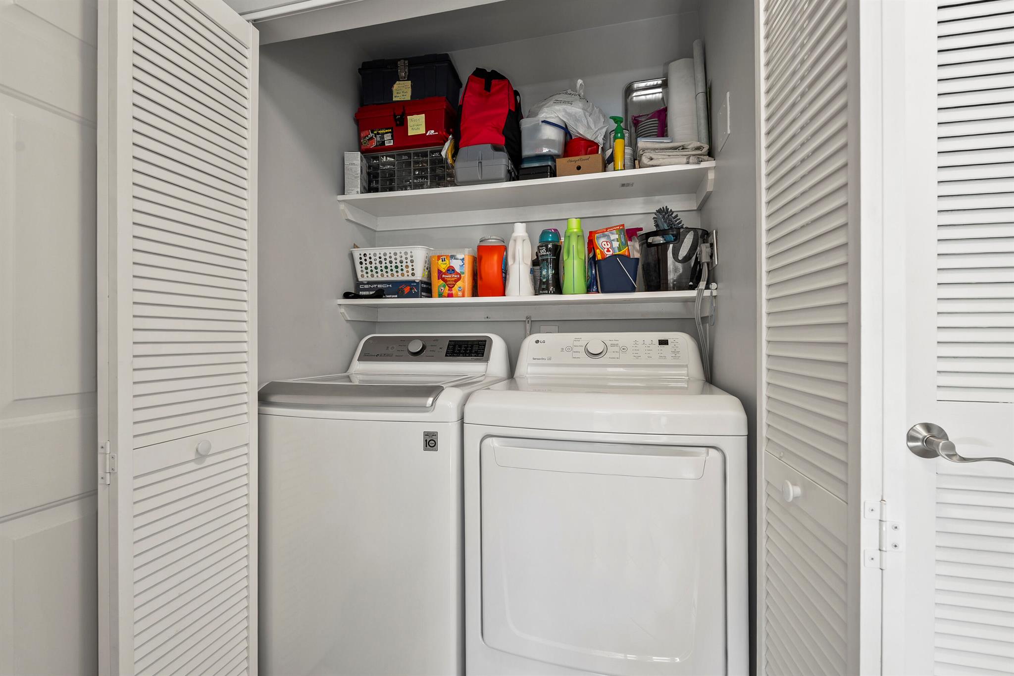 Stuart, Florida 34996, United States, 2 Bedrooms Bedrooms, ,2 BathroomsBathrooms,Residential,Pending,209574