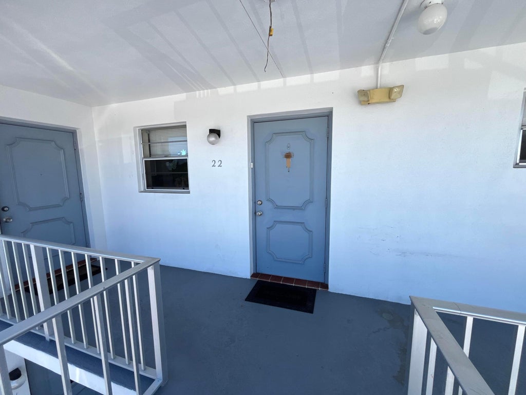 Photo of 420 W Palm Street #22, Lantana, FL 33462 (MLS # R11134542)