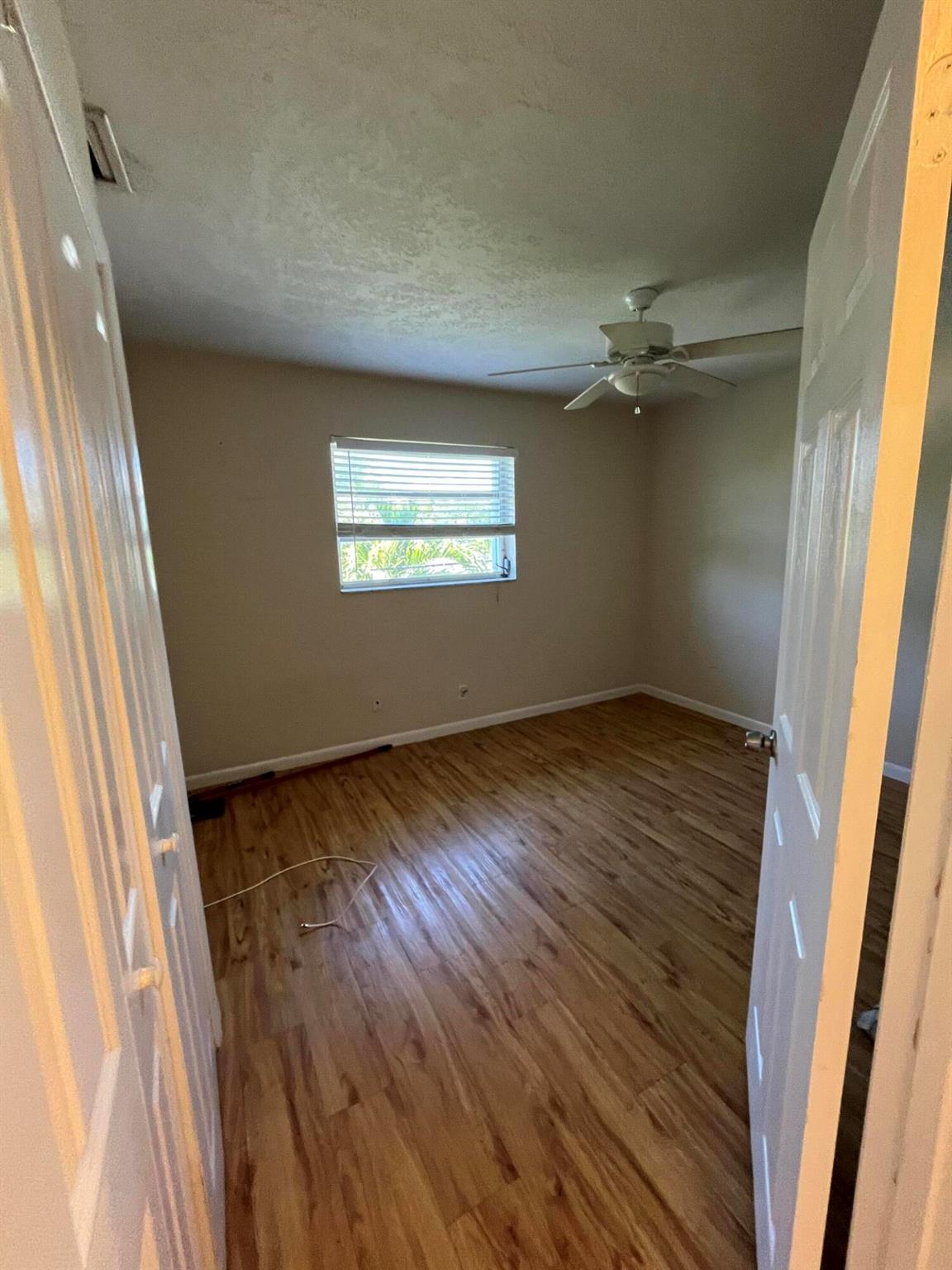 420 W Palm Street 22, Lantana, FL, 33462/$155,000 4 420 W Palm Street 22