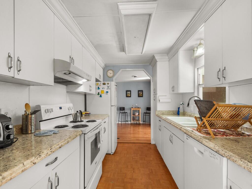 Spanish Lakes Golf Village - Residential